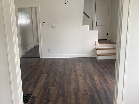 5th image of 1383 E Hudson St