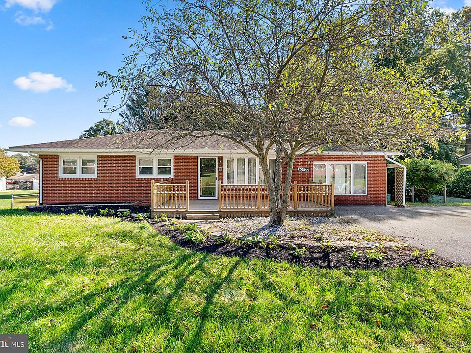 1st image of 20622 Emerald Dr