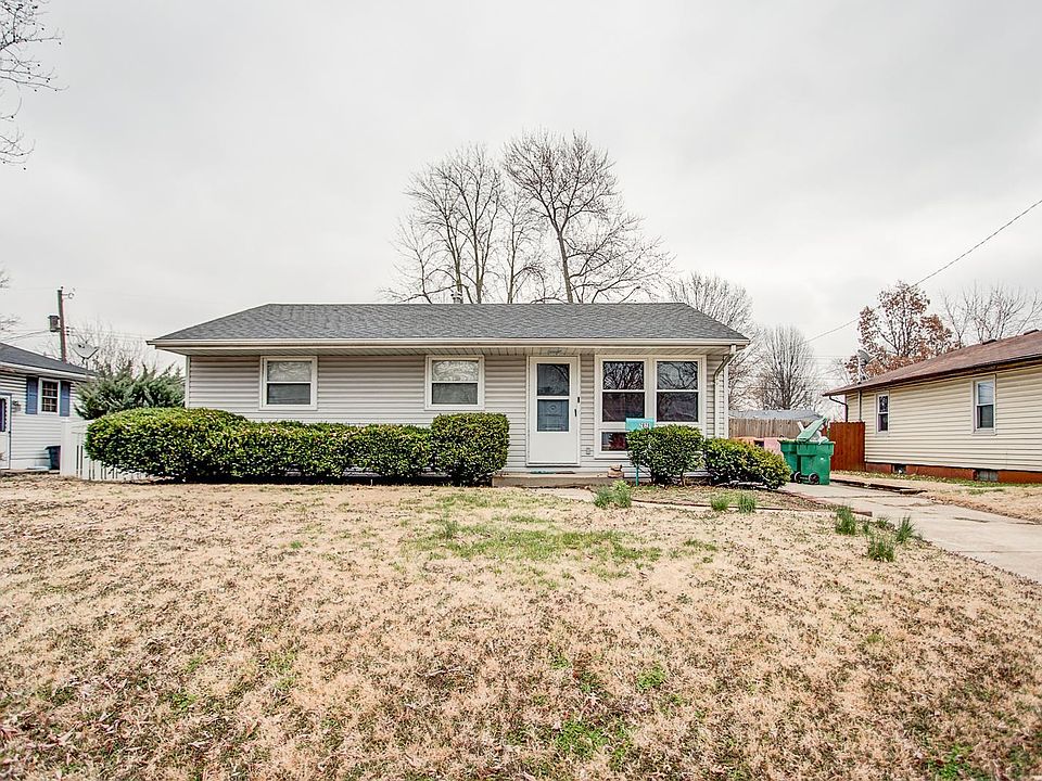 1st image of 2828 Wayne Ave