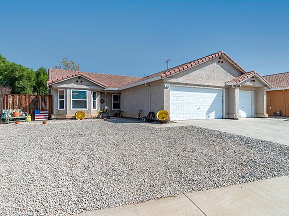 3rd image of 13716 Anacapa Ave