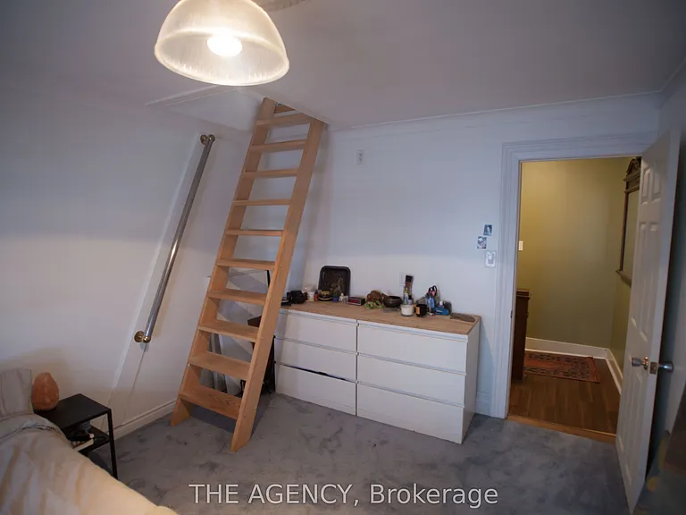 43 Indian Road Cres #2F — Photo 10