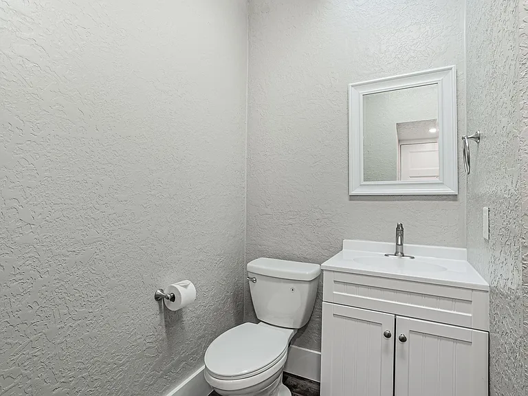 2933 W 28th Ave — Photo 21