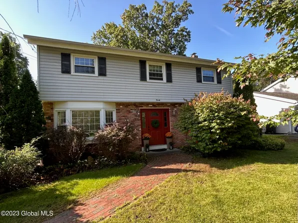 20 Sandalwood Lane, Glenville, NY 12302