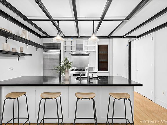 4th image of 110 Livingston St APT 2D