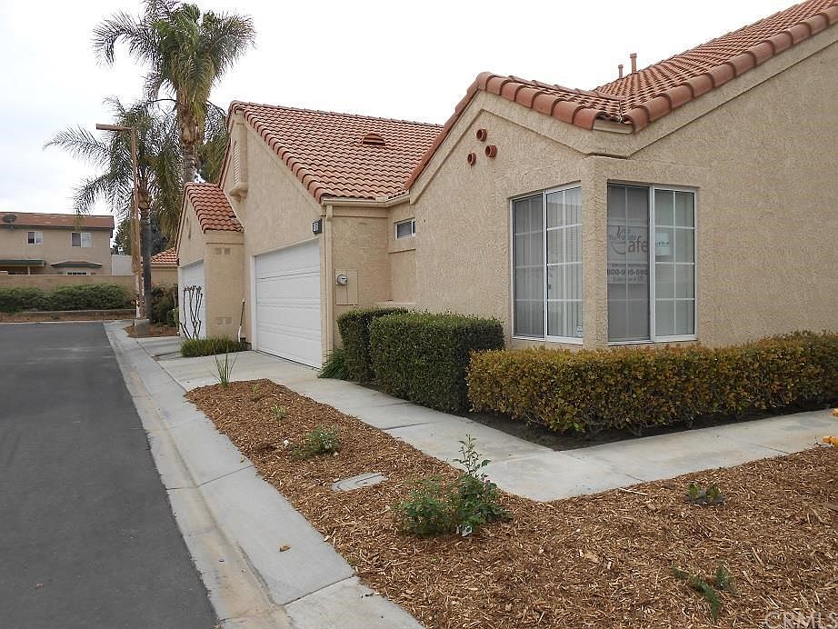 1st image of 971 Windsong St