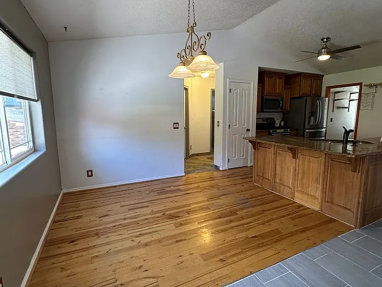 162 N 2475 W — Photo 18