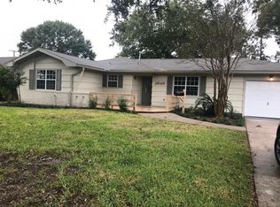 2649 Azalea Ln, Groves, TX 77619