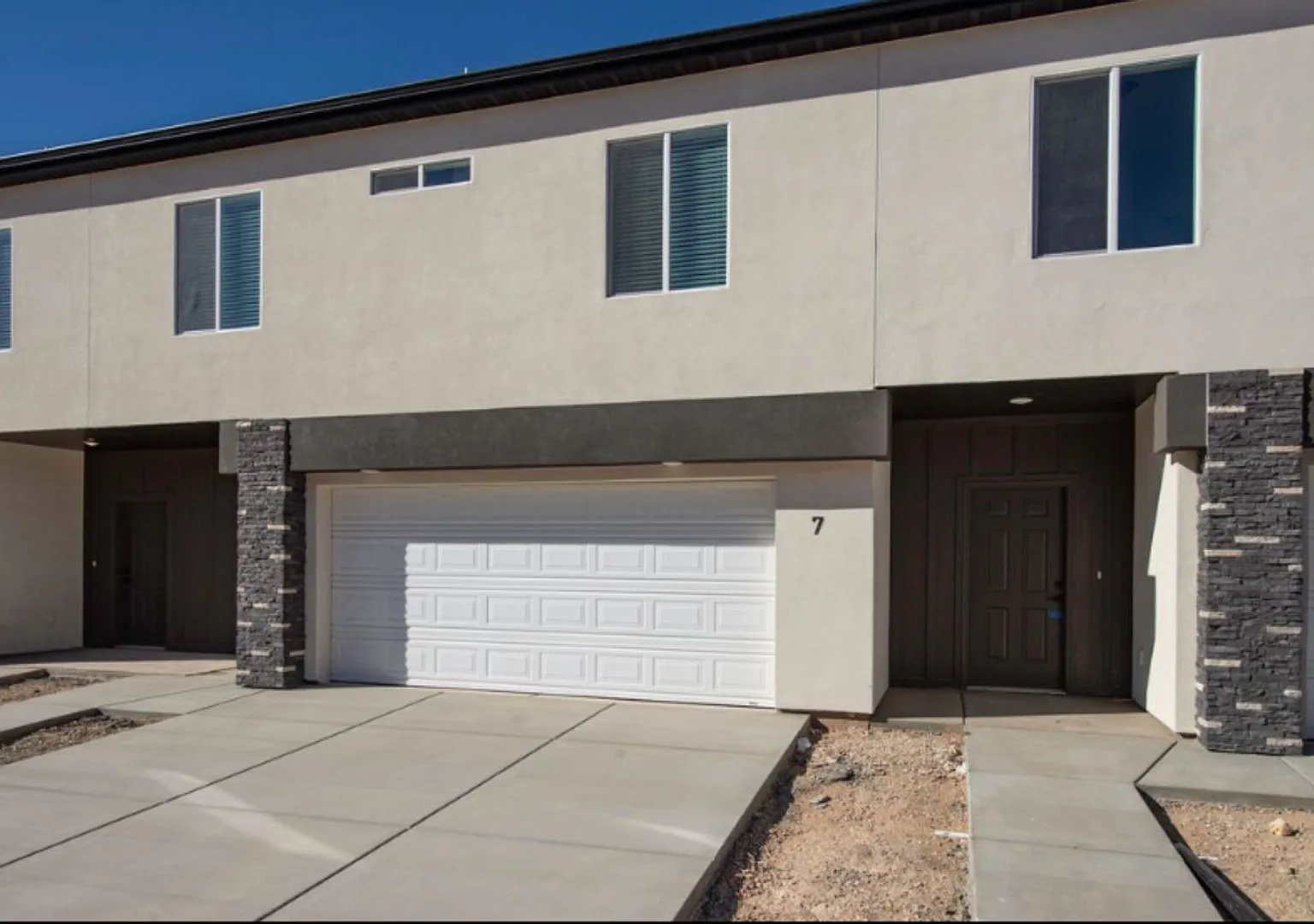 Cross Hollow Home — Photo 2
