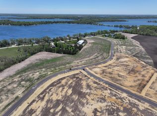9 Chainview Ct NW, Alexandria, MN 56308