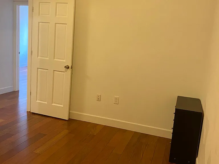 1028 Wood St #3F — Photo 17