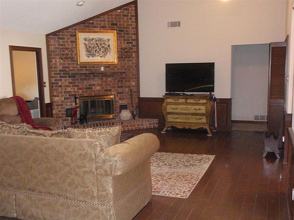 4th image of 5157 Kemel Ln