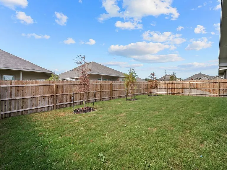 6631 Morgan Path — Photo 31