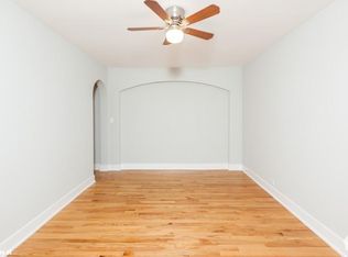 427 W Roscoe St #611, Chicago, IL 60657
