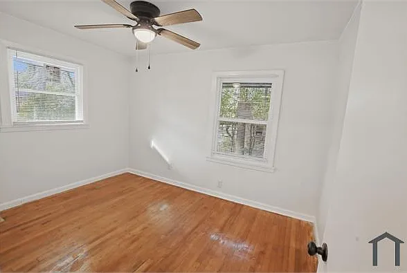 1929 W Oakland Ave — Photo 20