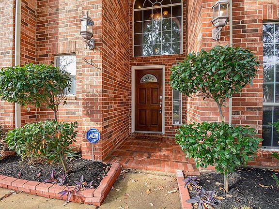 3rd image of 10437 Mossy Brook Ln