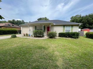 5435 Chipper Ln, Pace, FL 32571