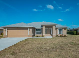 27068 Villarrica Dr, Punta Gorda, FL 33983