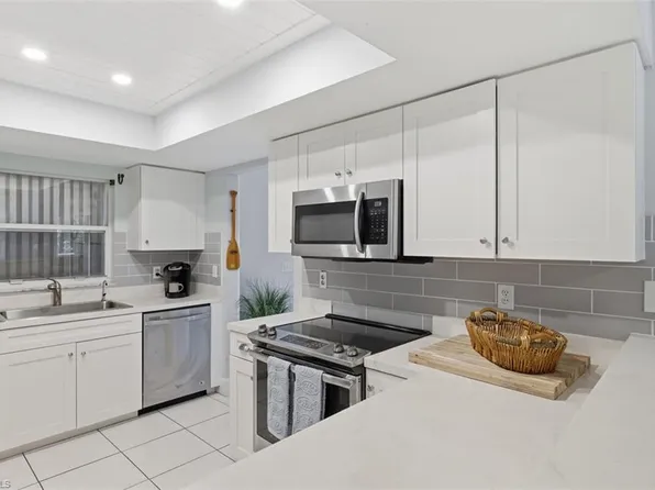26920 Spanish Gardens DR, BONITA SPRINGS, FL 34135