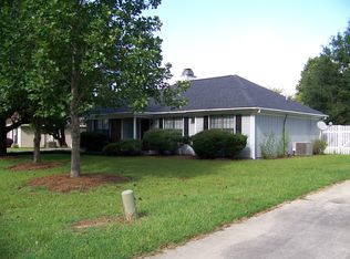 219 Ridge Bend Dr, Centerville, GA 31028