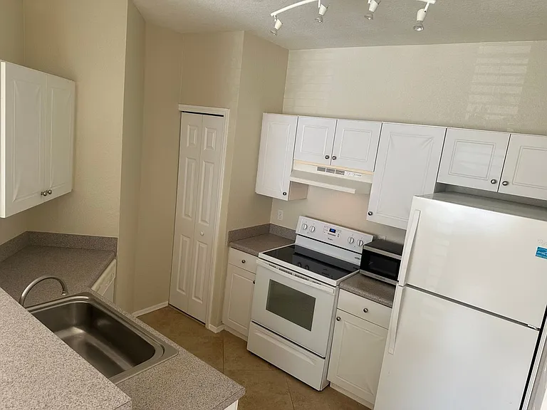 1776 Sophias Dr #105 — Photo 15