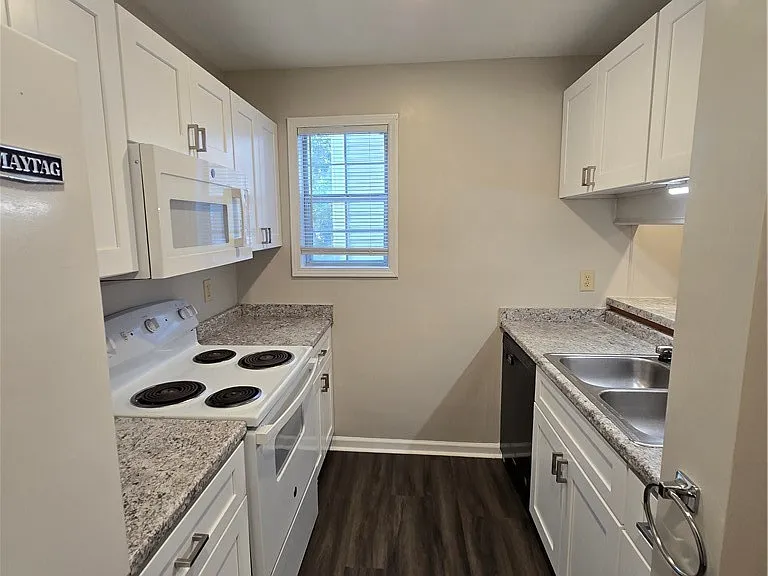 267-1 Waterdown Dr — Photo 10
