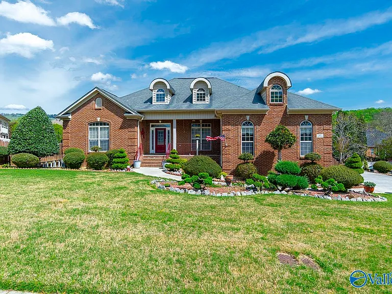 4409 Hampton Ridge Dr SE — Photo 3