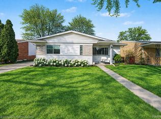 27471 Norma Dr, Warren, MI 48093