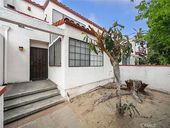 2nd image of 711 S Del Mar Ave APT G
