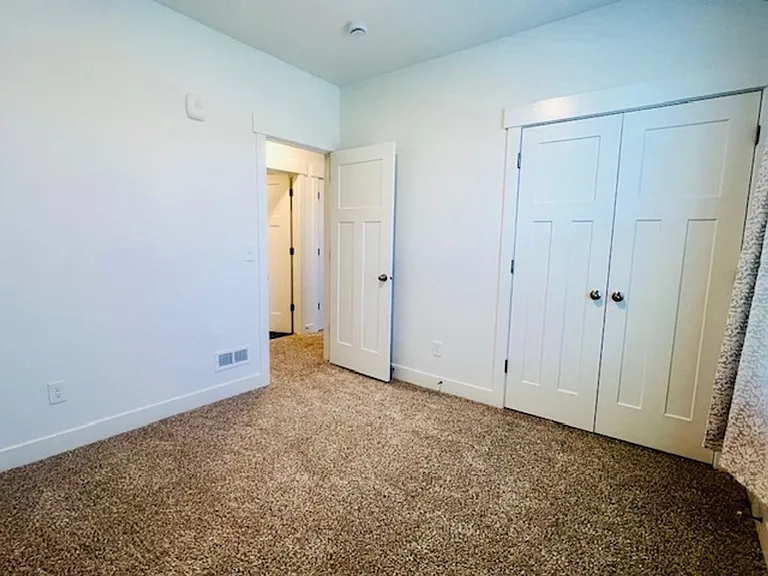 13713 S Hanley Ln #EE201 — Photo 15