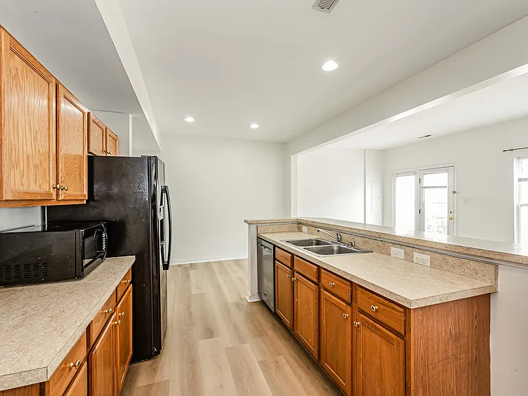 1429 New Haven Ct — Photo 12
