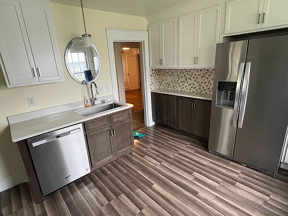 4th image of 2235 Cedar Ave