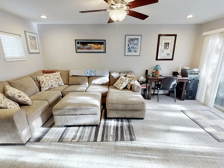 2061 Atherton Heights Ln — Photo 16