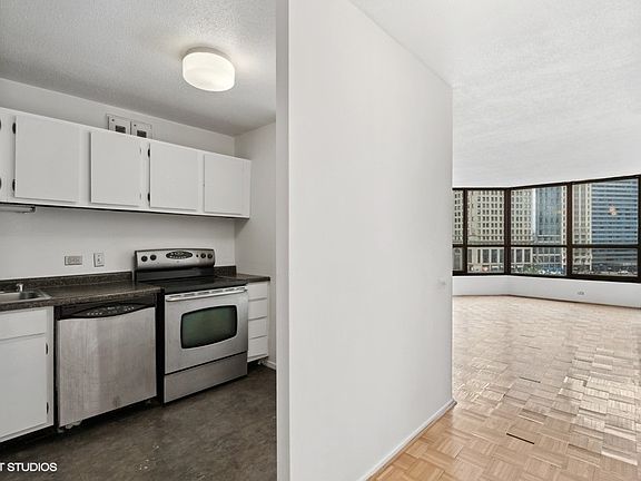 2nd image of 405 N Wabash Ave Unit 207