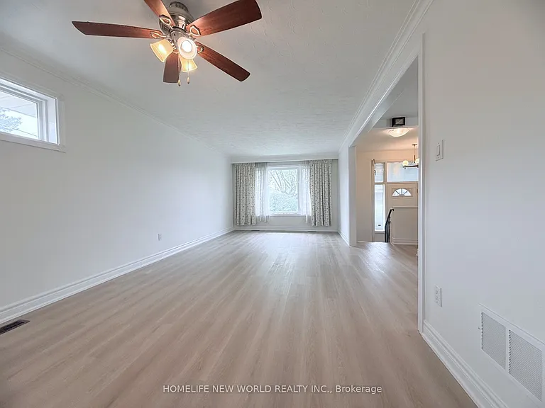 61 Crosland Dr — Photo 15