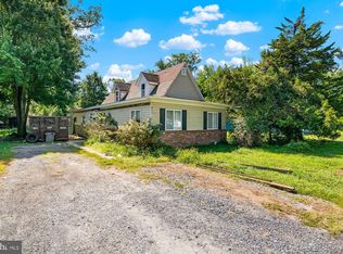 811 Cedar Ave, North Beach, MD 20714