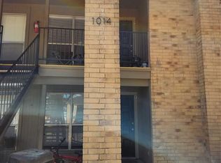 1014 Gunnison St #B, Sealy, TX 77474