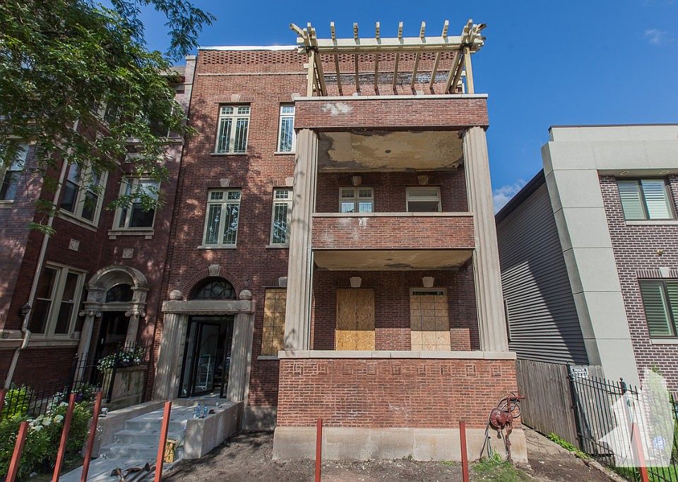 1st image of 4834 S King Dr #101 E