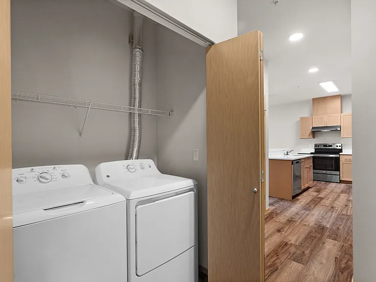 1 Bedroom Deluxe 749 Sq Ft 1 Bedroom Deluxe 749 Sq Ft