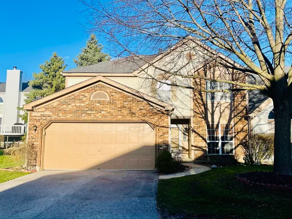 143 Heritage Ct, Gurnee, IL 60031