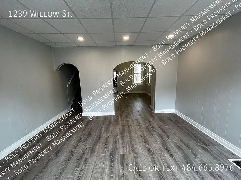1239 Willow St — Photo 10