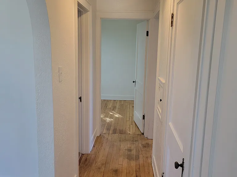 2261 Ridge Rd — Photo 10