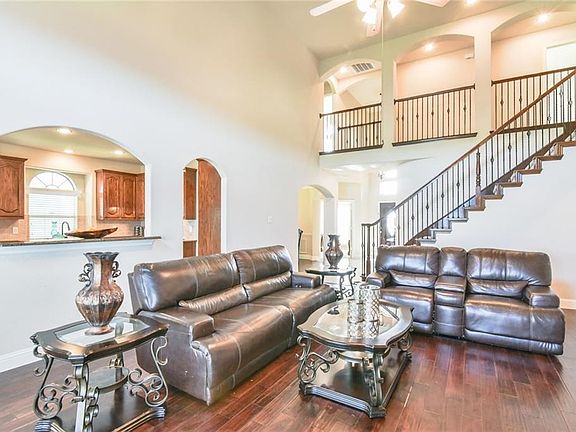 5th image of 5844 Summerwood Dr