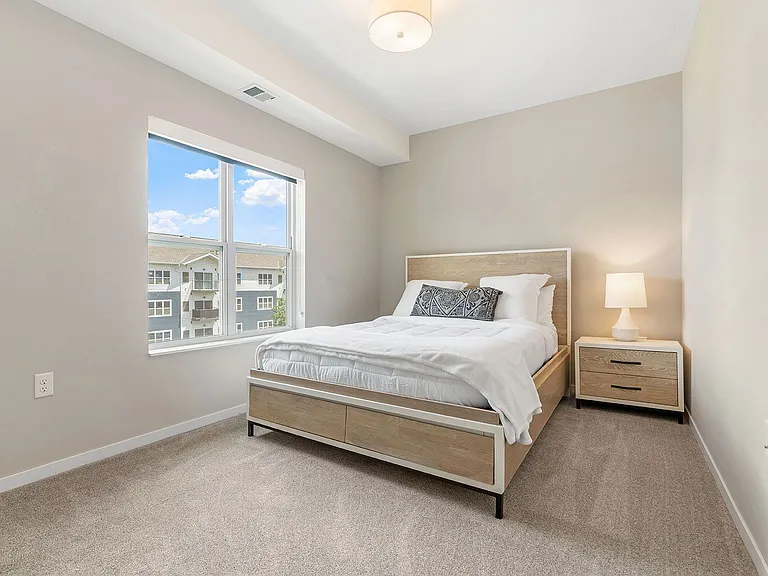 The Chamberlain Apartments — Photo 6