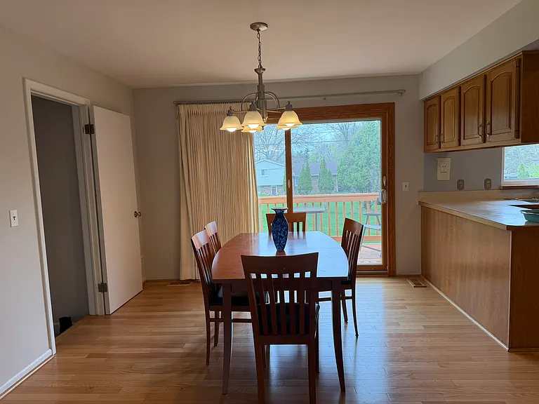 33426 Harlan Dr — Photo 4