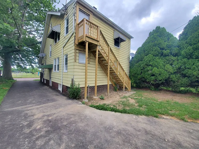 13407 Puritas Ave — Photo 21