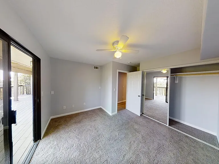 5539-5541 Dorothy Dr — Photo 8