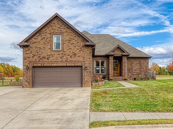 2nd image of 113 Grayson Ln