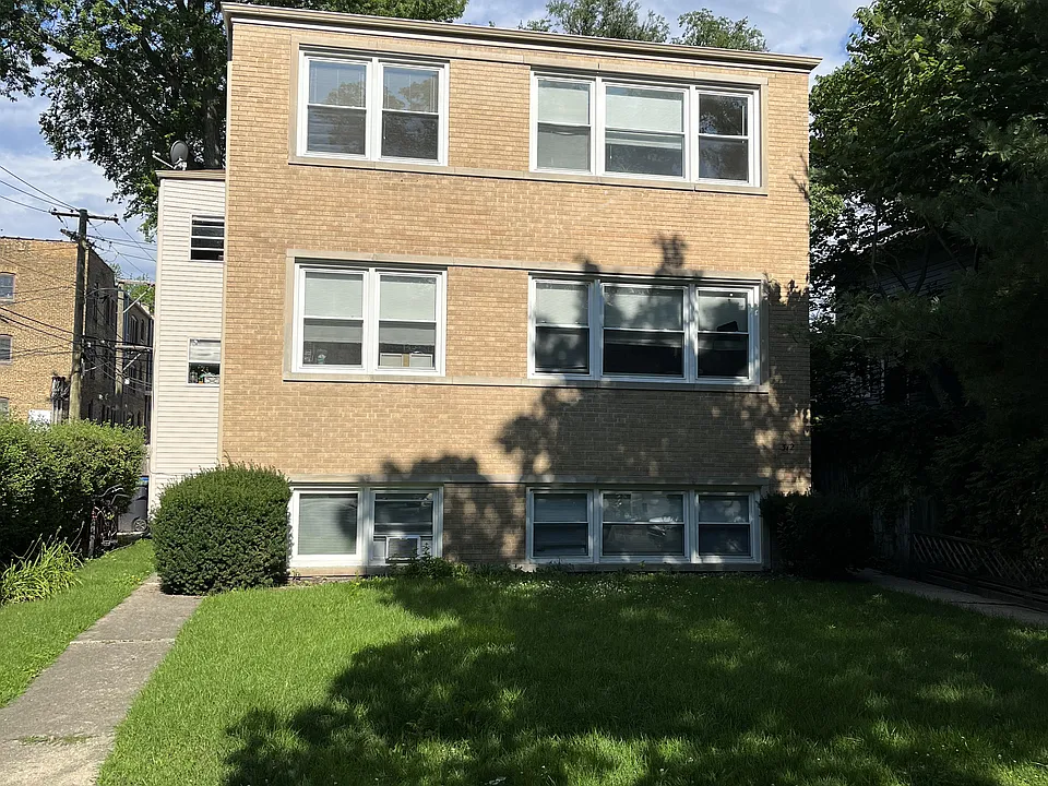 312 Custer Ave #2