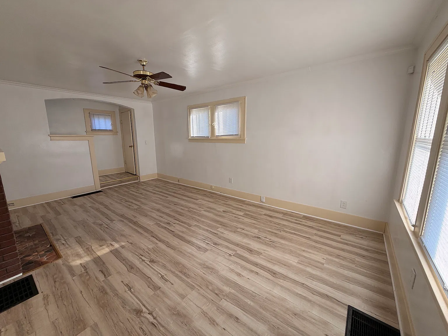 4 bed, 1.5 bath, 1478 sqft, $1,500 — Photo 3