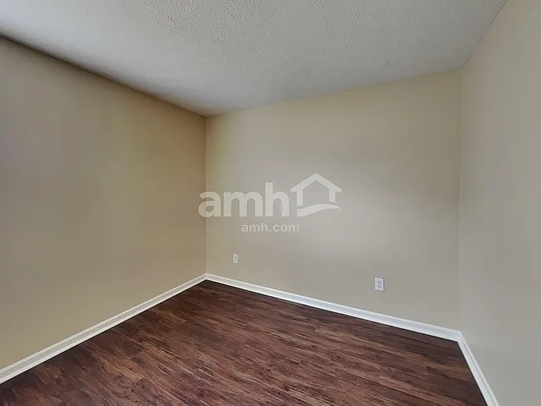 6702 Meadow View Ct — Photo 17